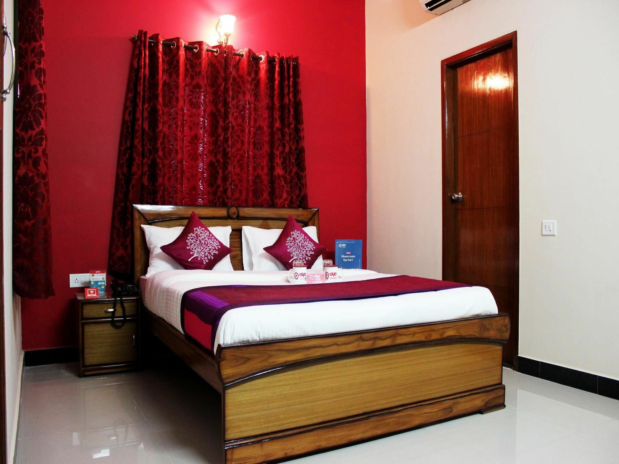 Oyo Apartments Mg Road Manipal Center 3*