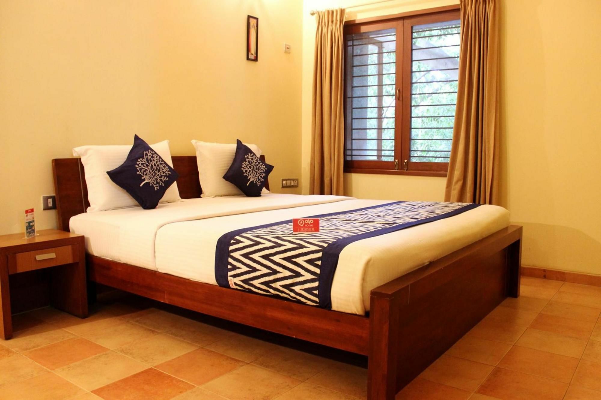 Hotel Oyo Richmond Town