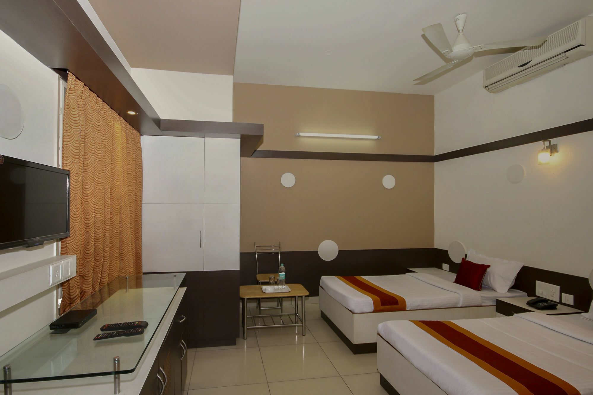 O Abhimaani Comforts 3*