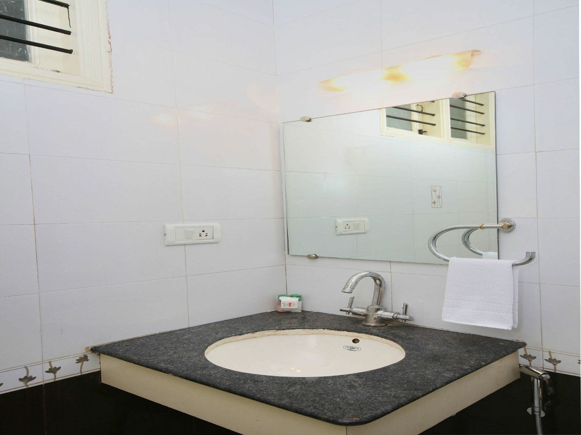 Hotel O Abhimaani Comforts Bangalore