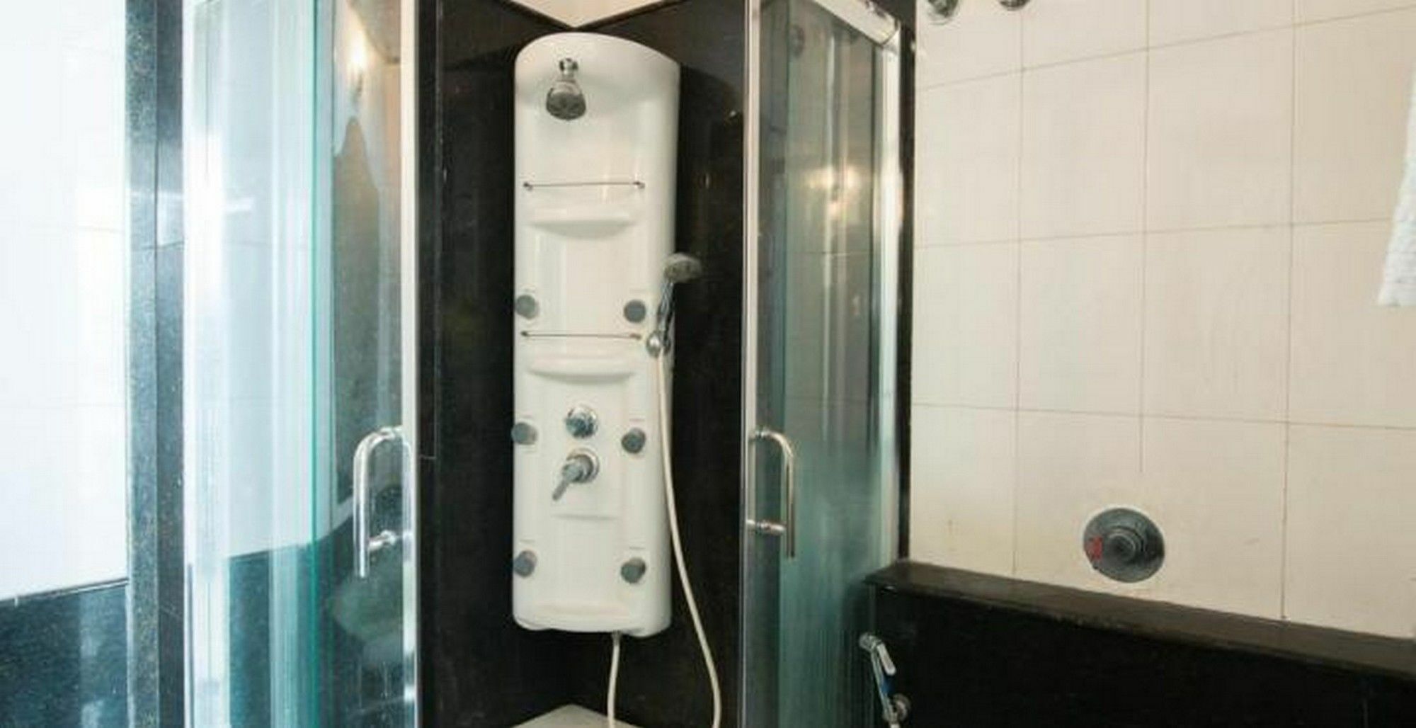 Fabhotel Barons Jayanagar