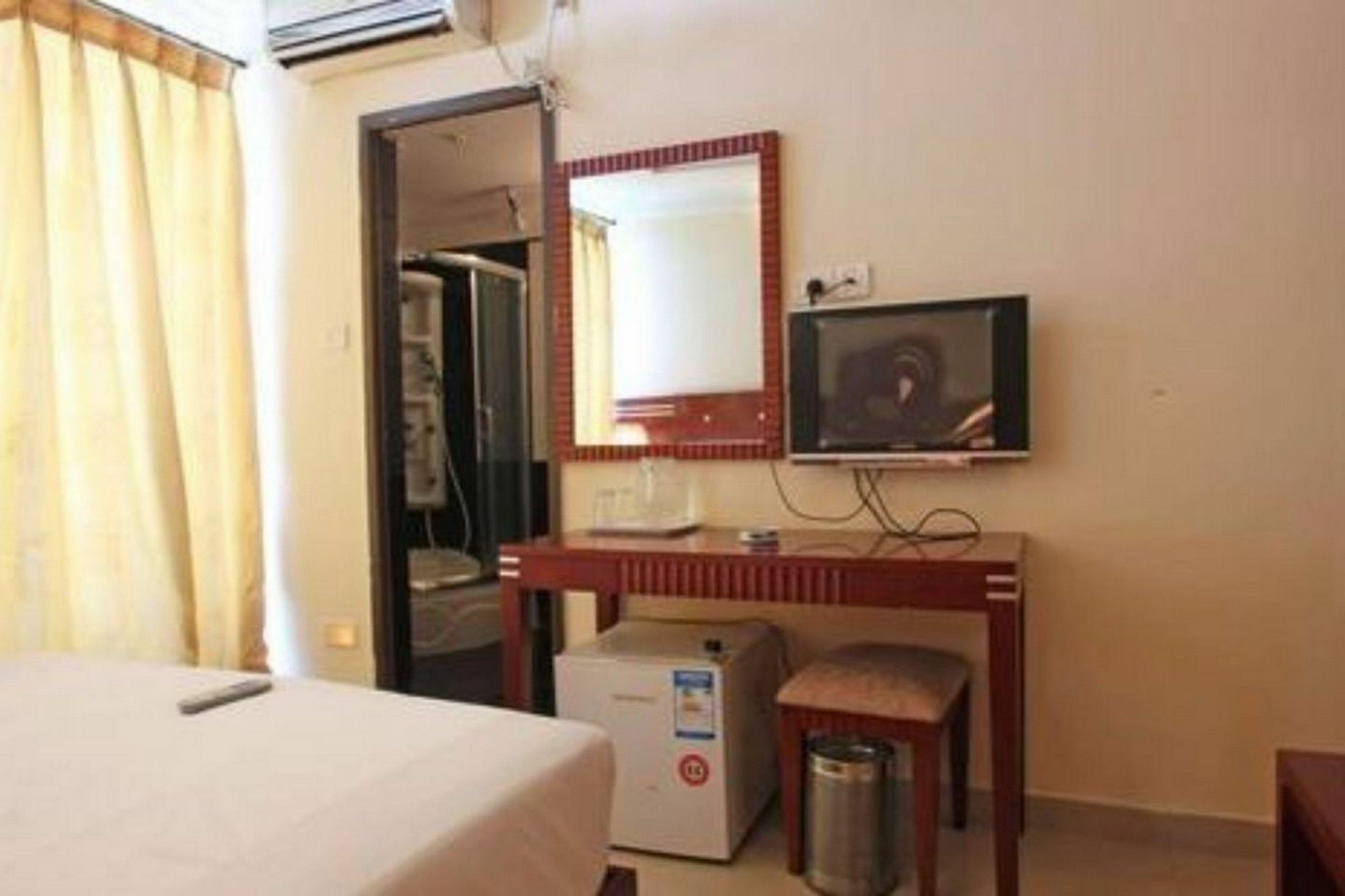 Fabhotel Barons Jayanagar Hotel