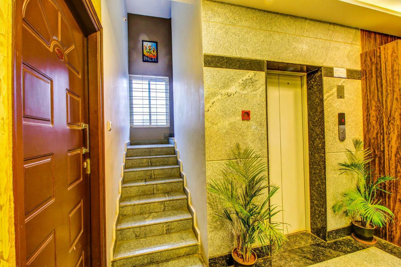 Hotel Oyo 14272 Manyata Palace 3*