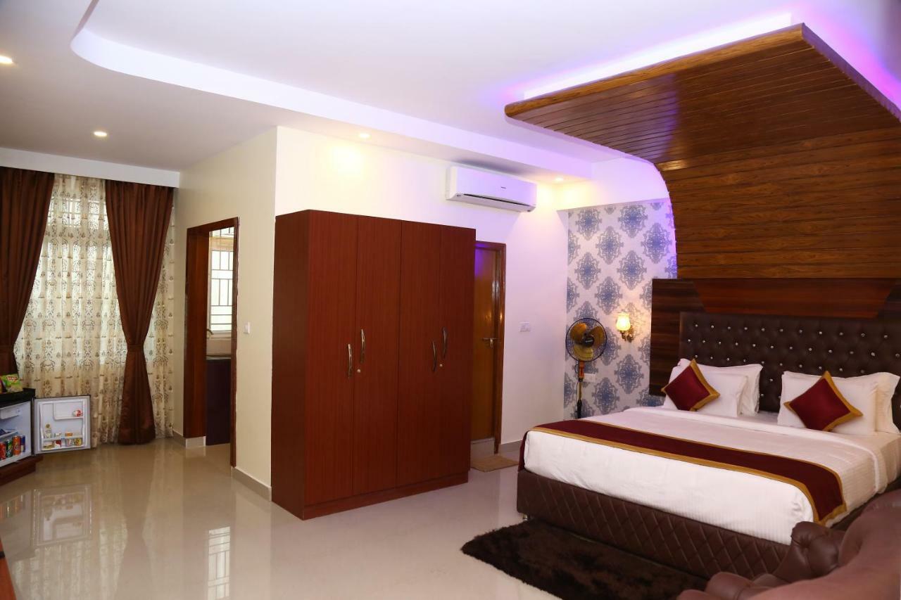 The Royal Hotel Bangalore