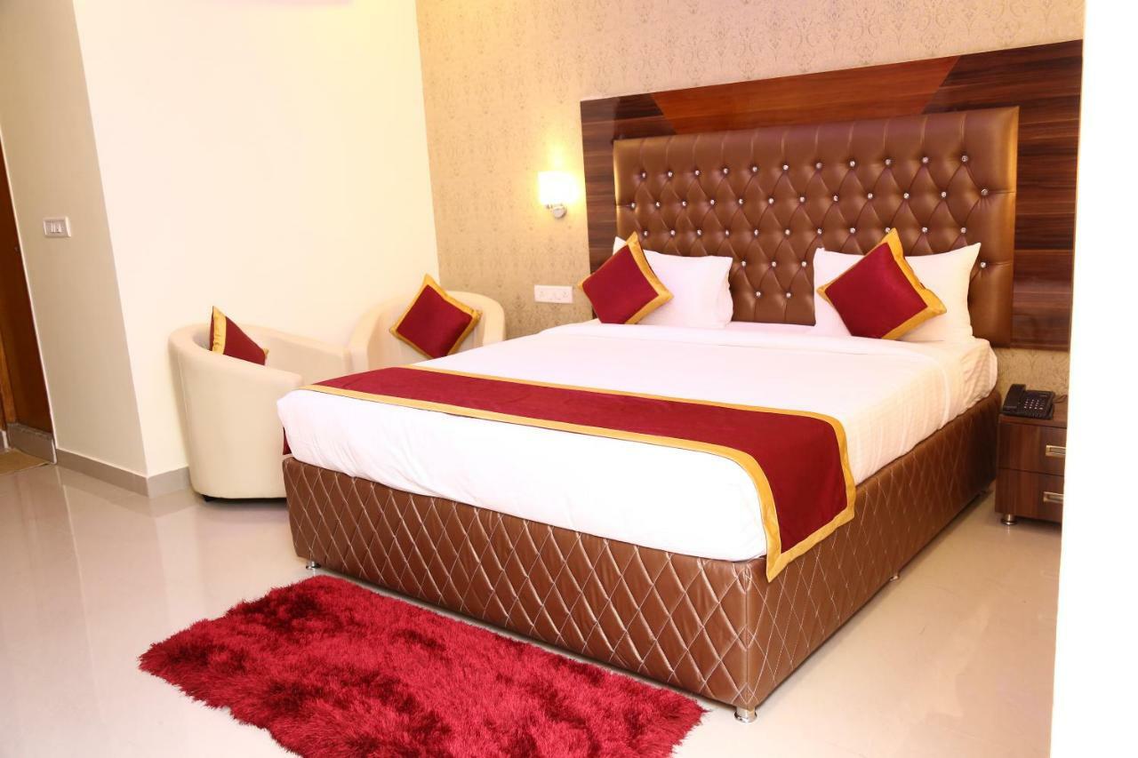 The Royal Hotel
