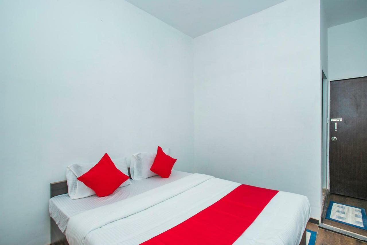 Oyo 13934 Shri Krishna Hometel Hotel