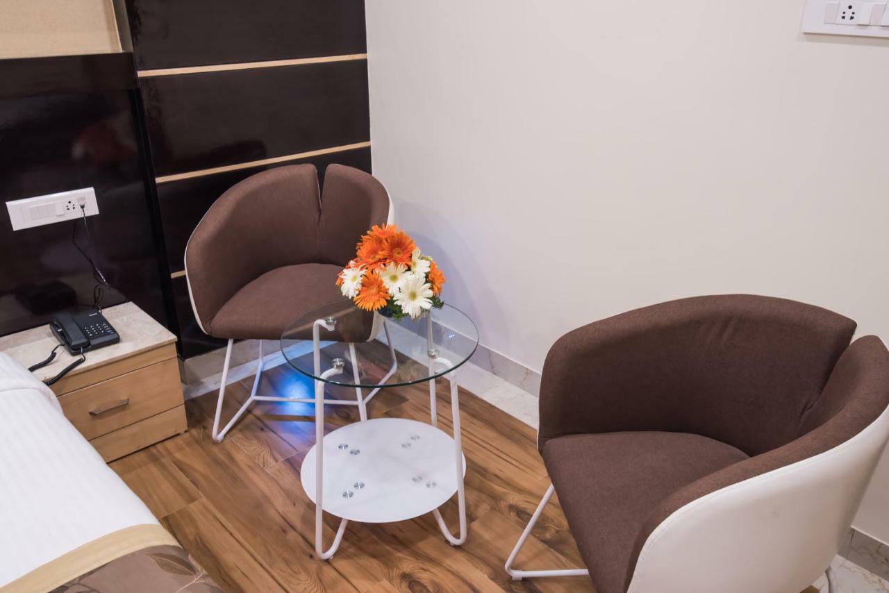 Gavishreeresidency 3*