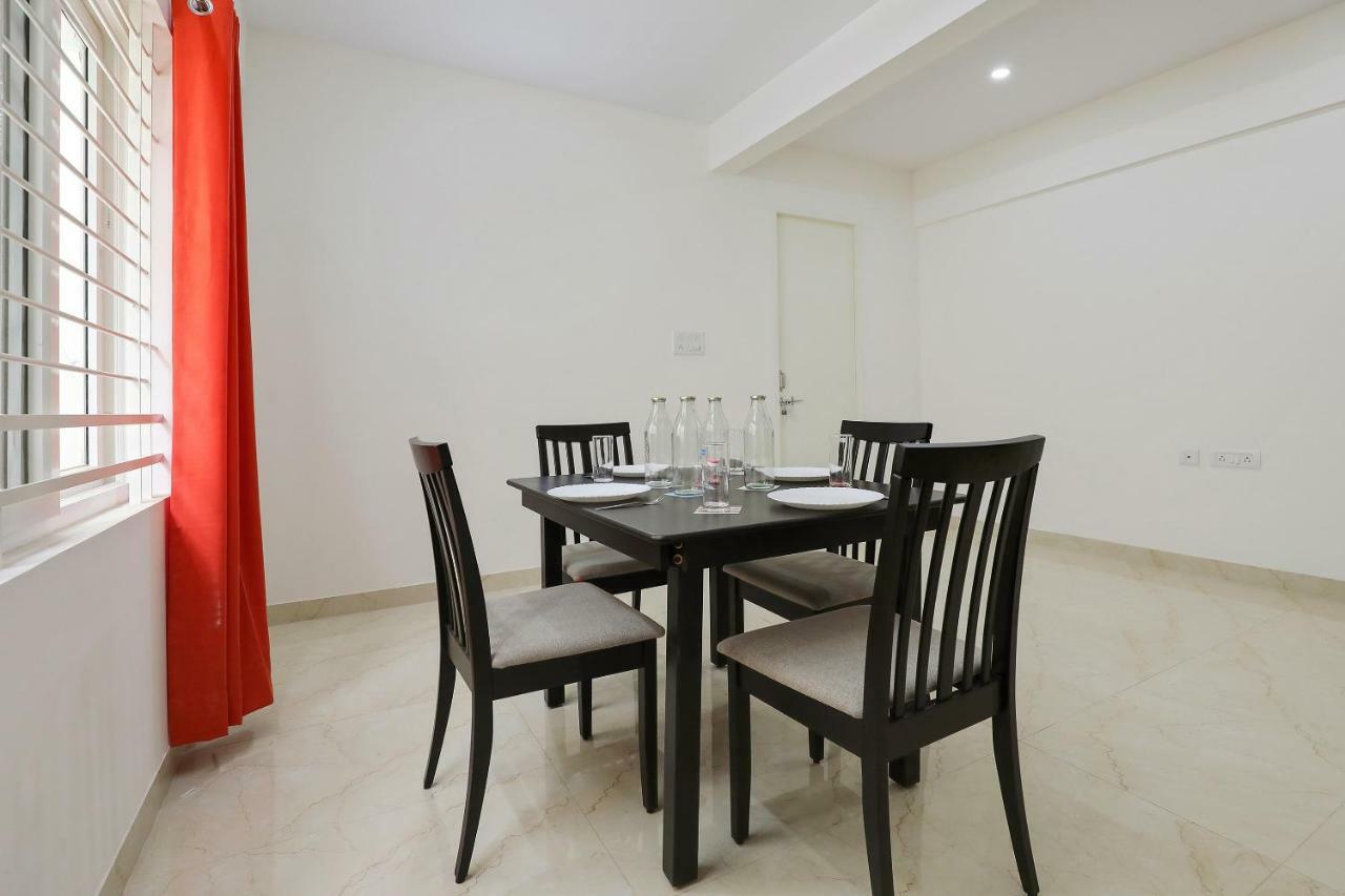 Guest house 1brelegant Abode Near Mantri Square Mall