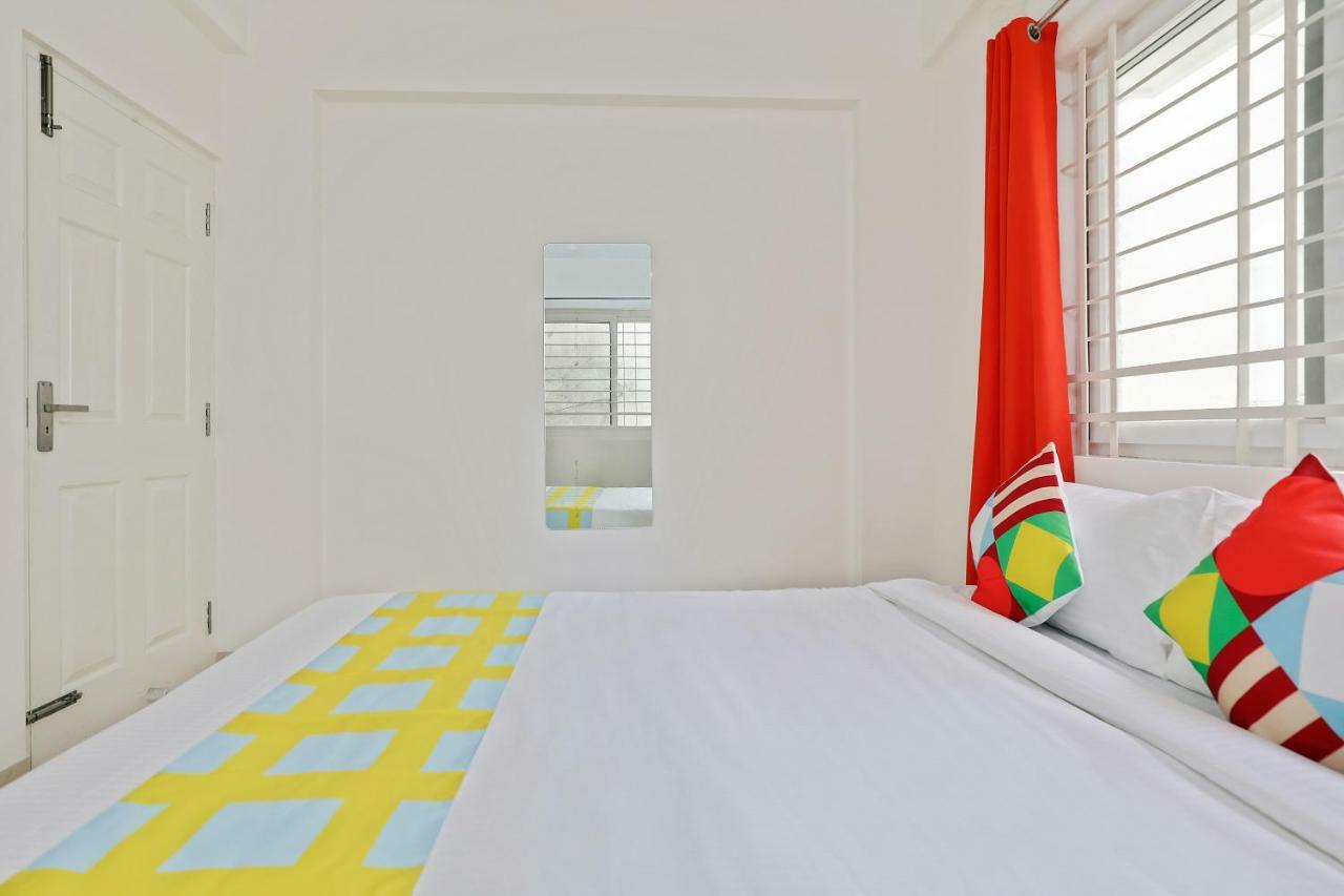 Guest house 1brelegant Abode Near Mantri Square Mall