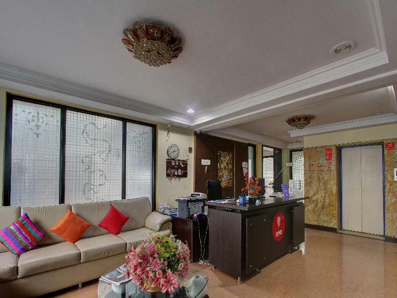 Oyo 10437 Hibiscus Hotel 3*