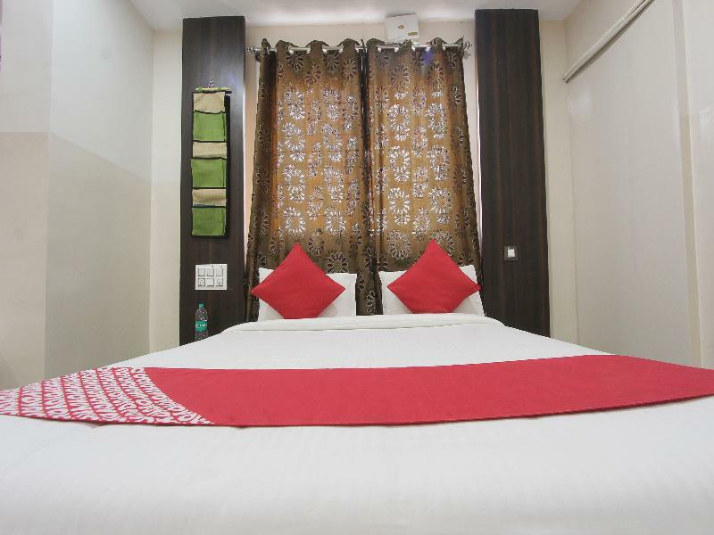 Capital O 70534 Habitat And Hotel 3*