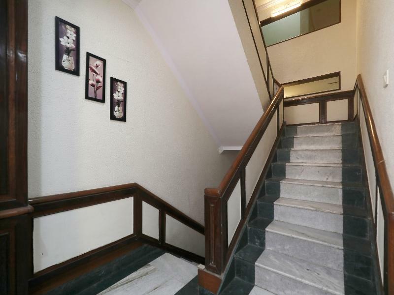Maya International, Church Street Hotel 3*