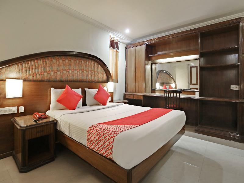 Maya International, Church Street Hotel 3*