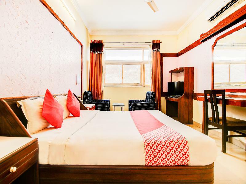 Maya International, Church Street Hotel 3*