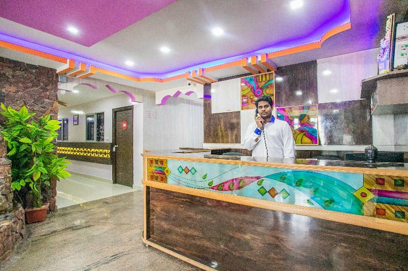 Capital O 5683 Ss Hotel 3*