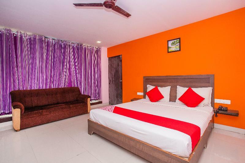 Capital O 5683 Ss Hotel Bangalore