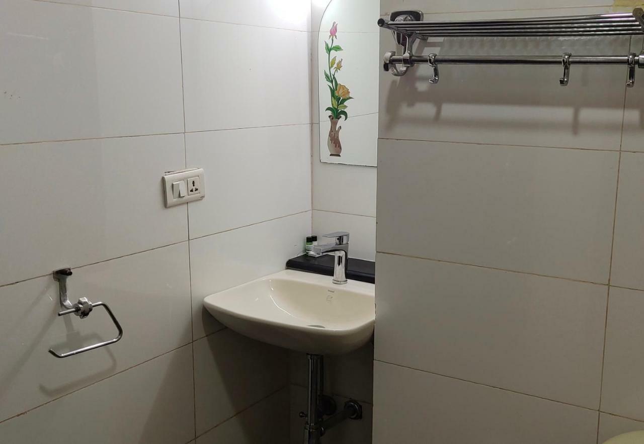 Ananya Comfortss - Koramangala 5*