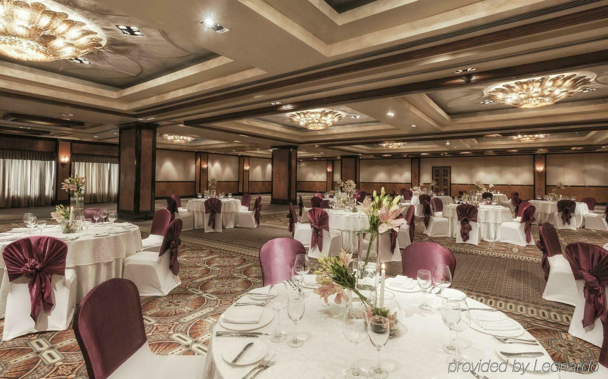 Taj Mg Road Hotel 5*