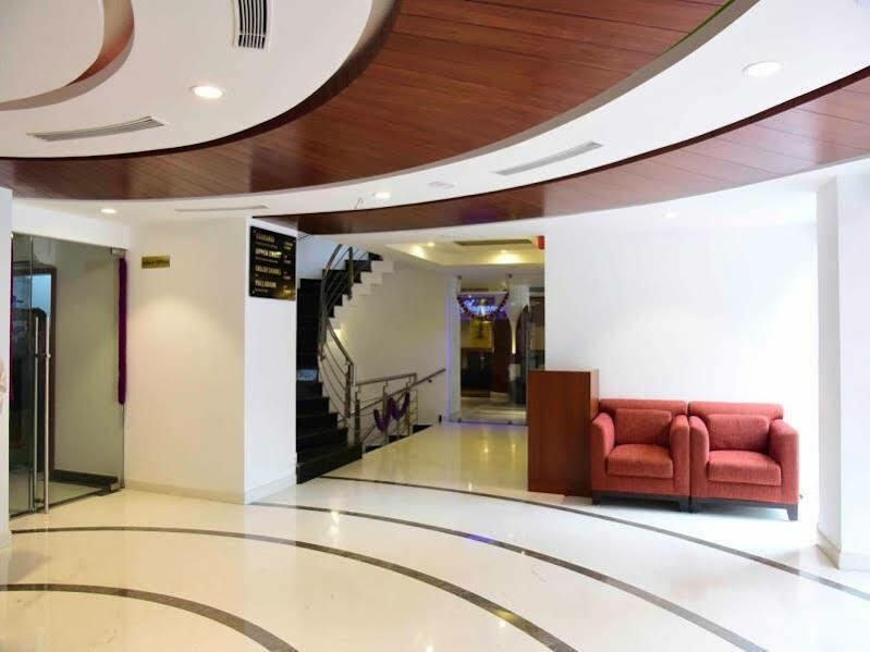 Hotel The Royal Comfort Bangalore