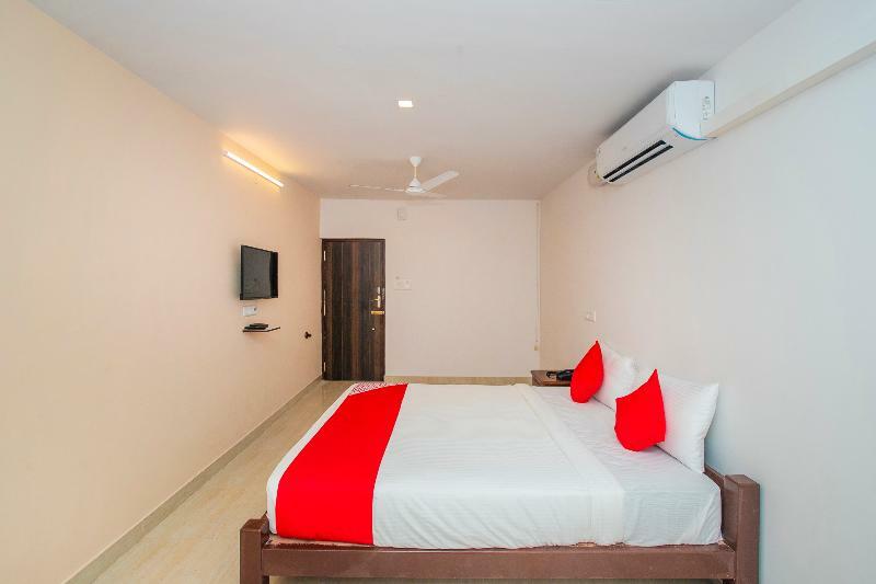 Collection O 16626 Rajkamal Hotel