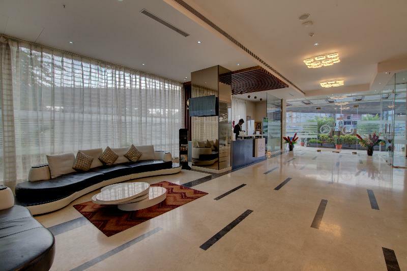 Collection O 30018 Ramee Electronic Hotel