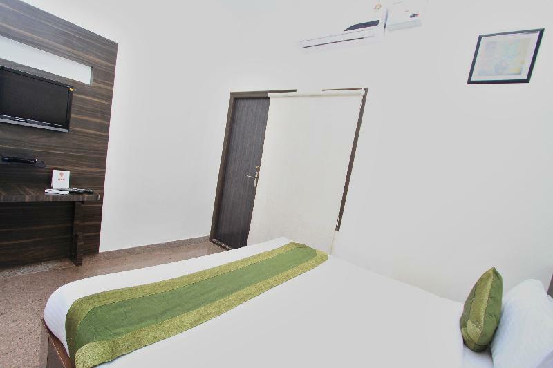 Ioliten Hotel Bangalore