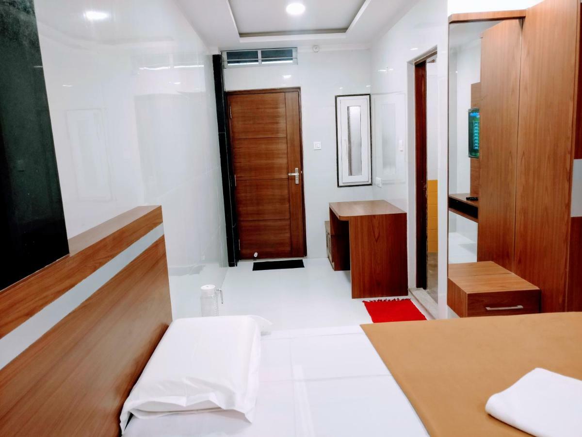 Sharada Economy hotel Bangalore