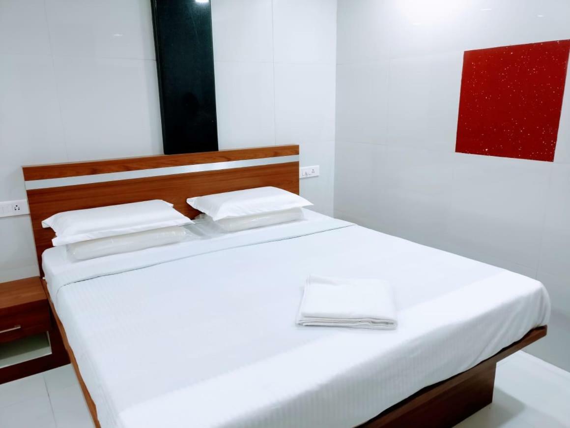 Economy hotel Sharada *