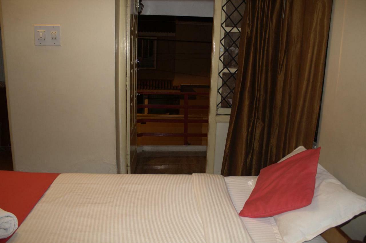 Nachis Guest house