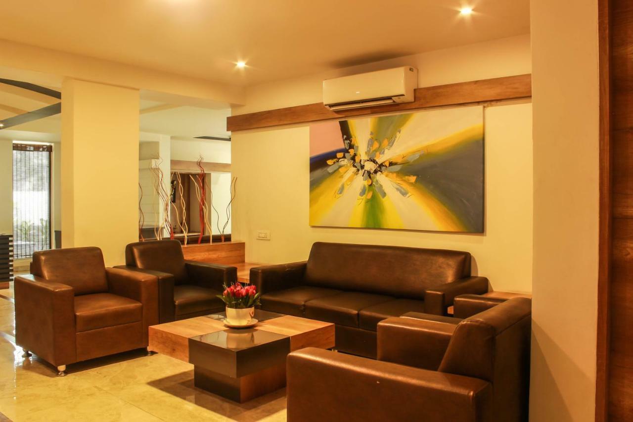 Hotel Rest Skr A Petrichor