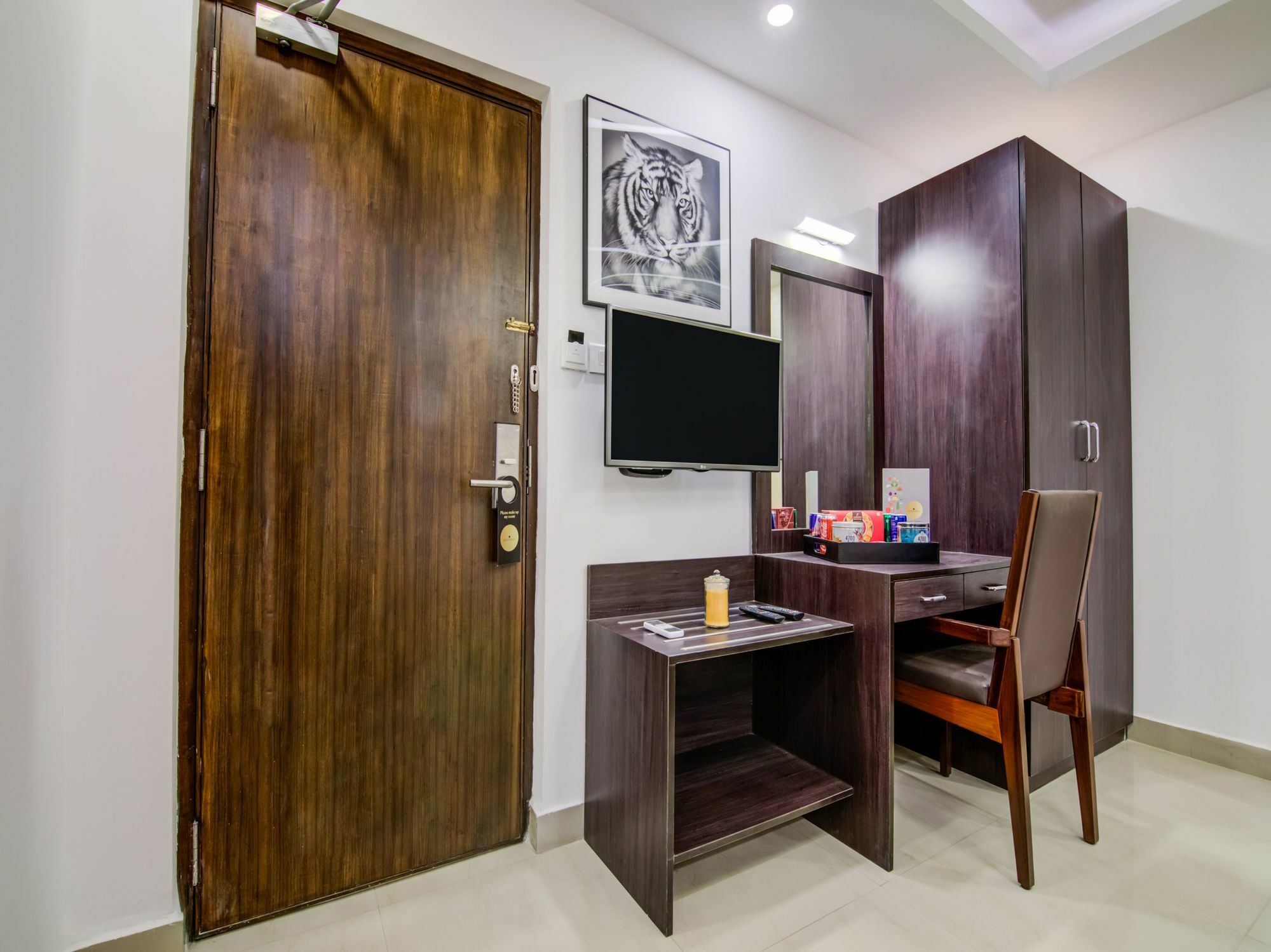 Edition O 30001 Whitefield Itpl 3*