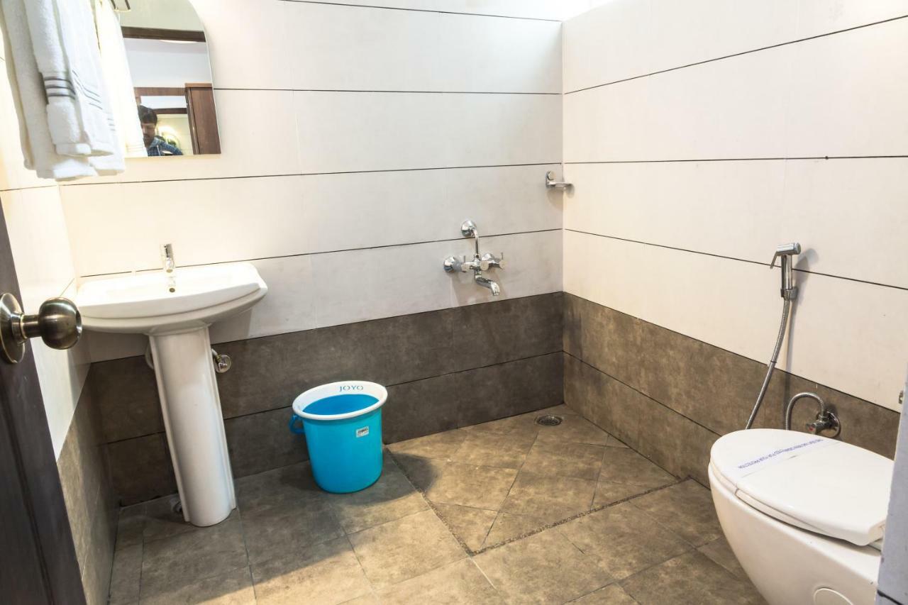 The Porch Hotel/service 3* Bangalore