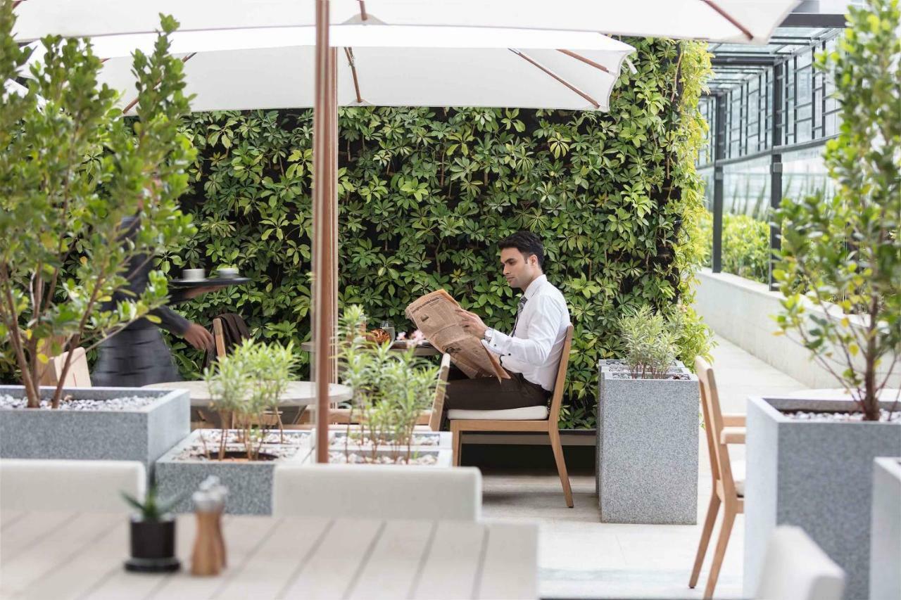 Hotel Four Seasons At Embassy One