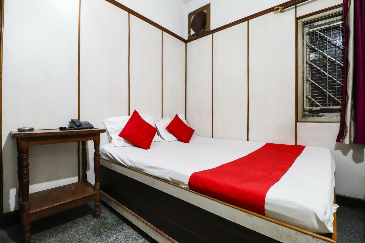 Spot On 49355 Hk Residency 3*