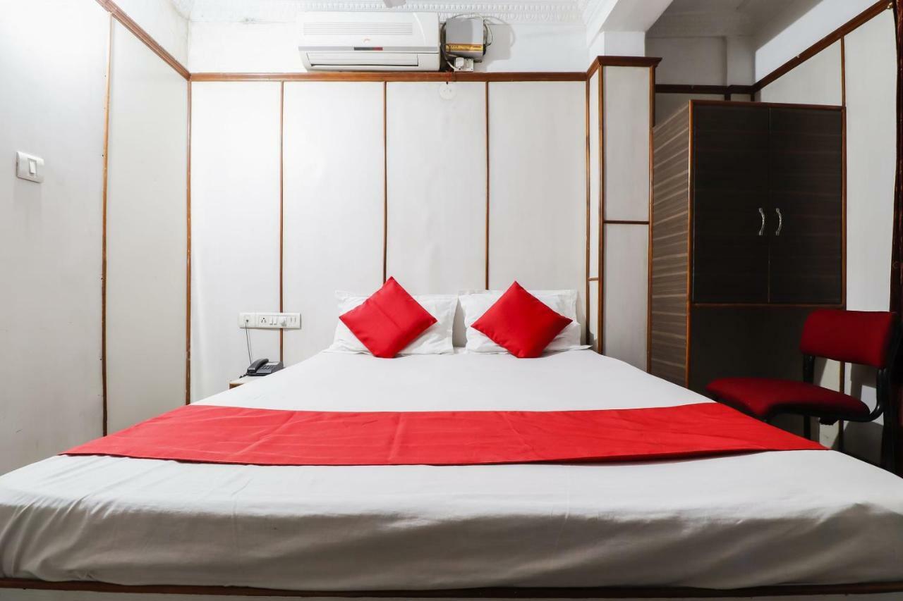 Spot On 49355 Hk Residency 3*