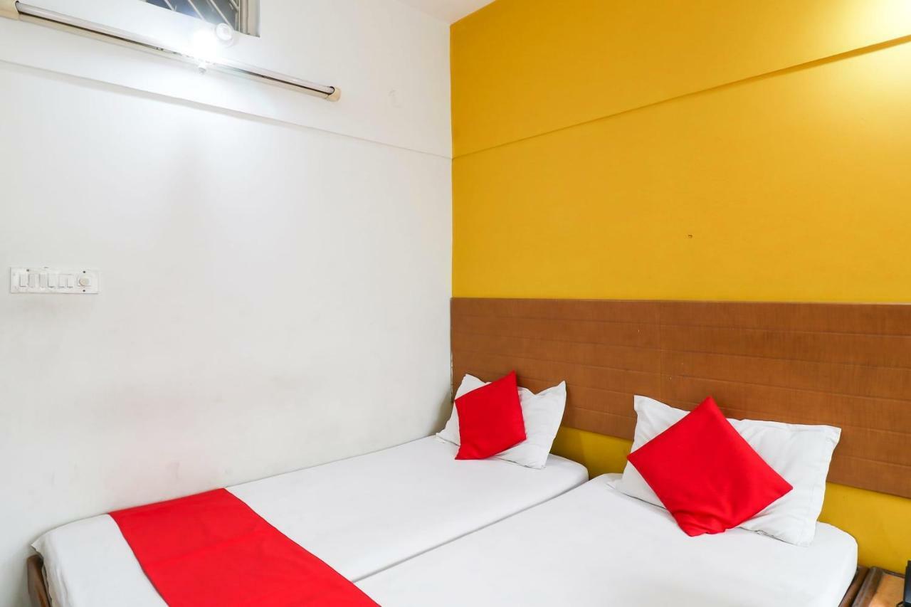 Hotel Spot On 49093 Kashyap Boarding & Lodging Spot