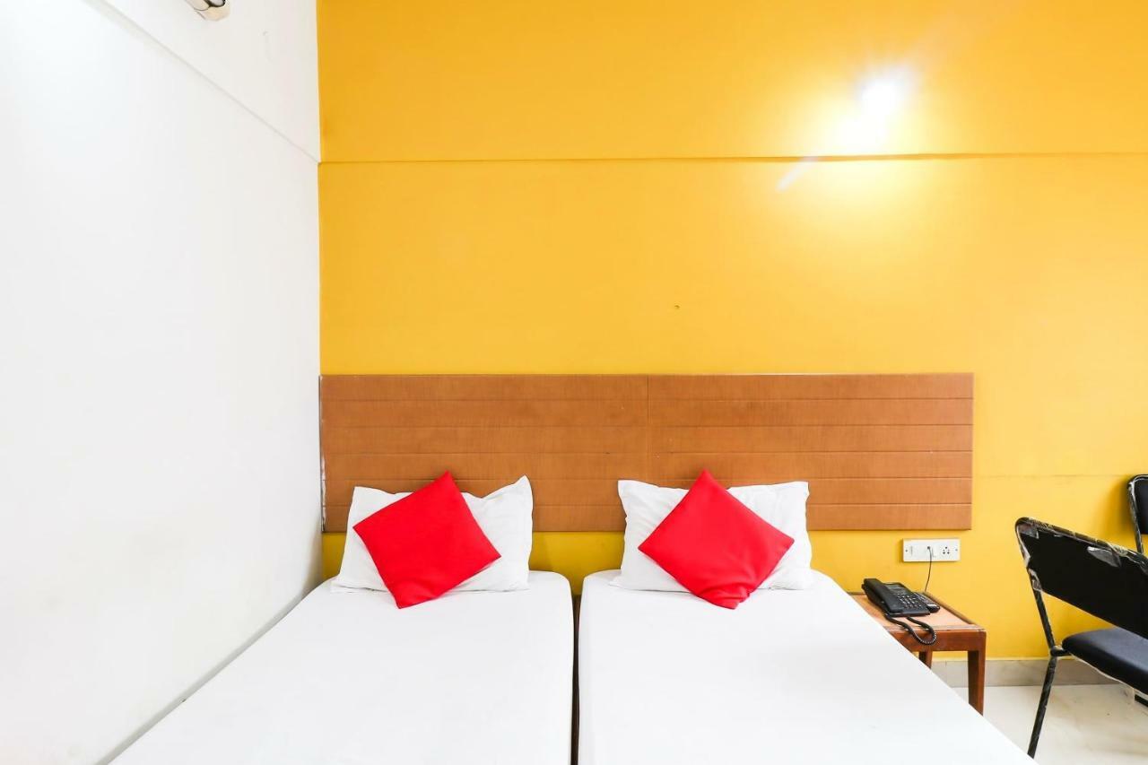 Spot On 49093 Kashyap Boarding & Lodging Spot Hotel Bangalore