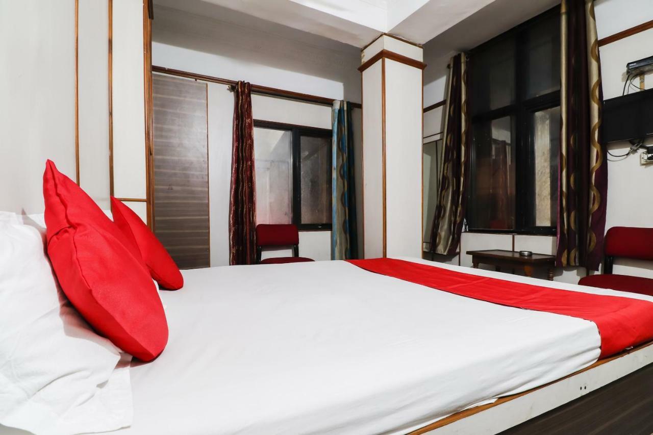 Spot On 49355 Hk Residency