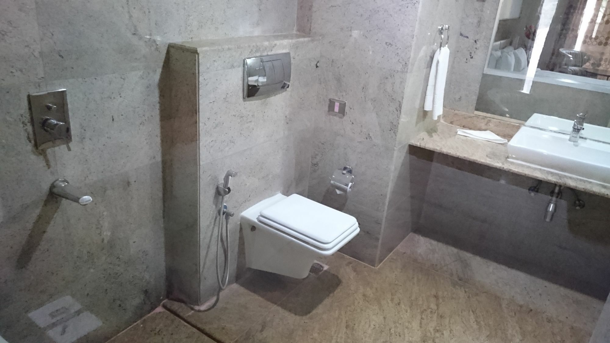 Rosewood International 3*