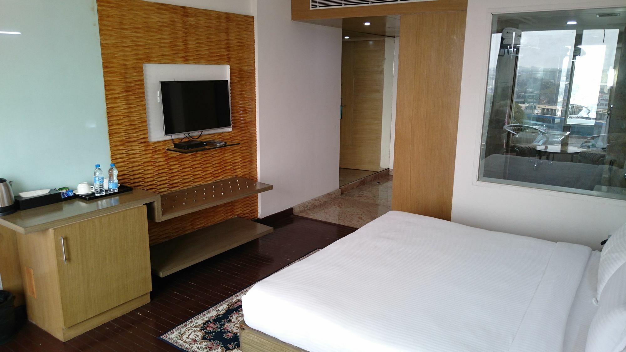Rosewood International Hotel 3*