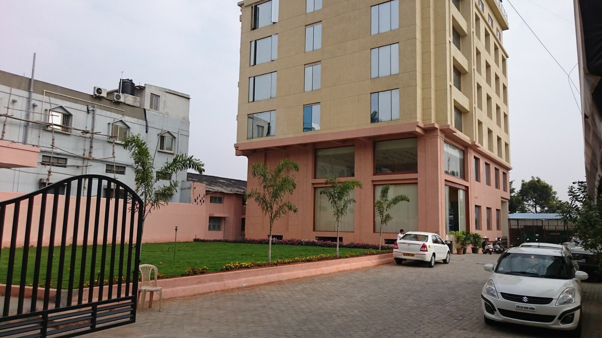 Rosewood International 3*