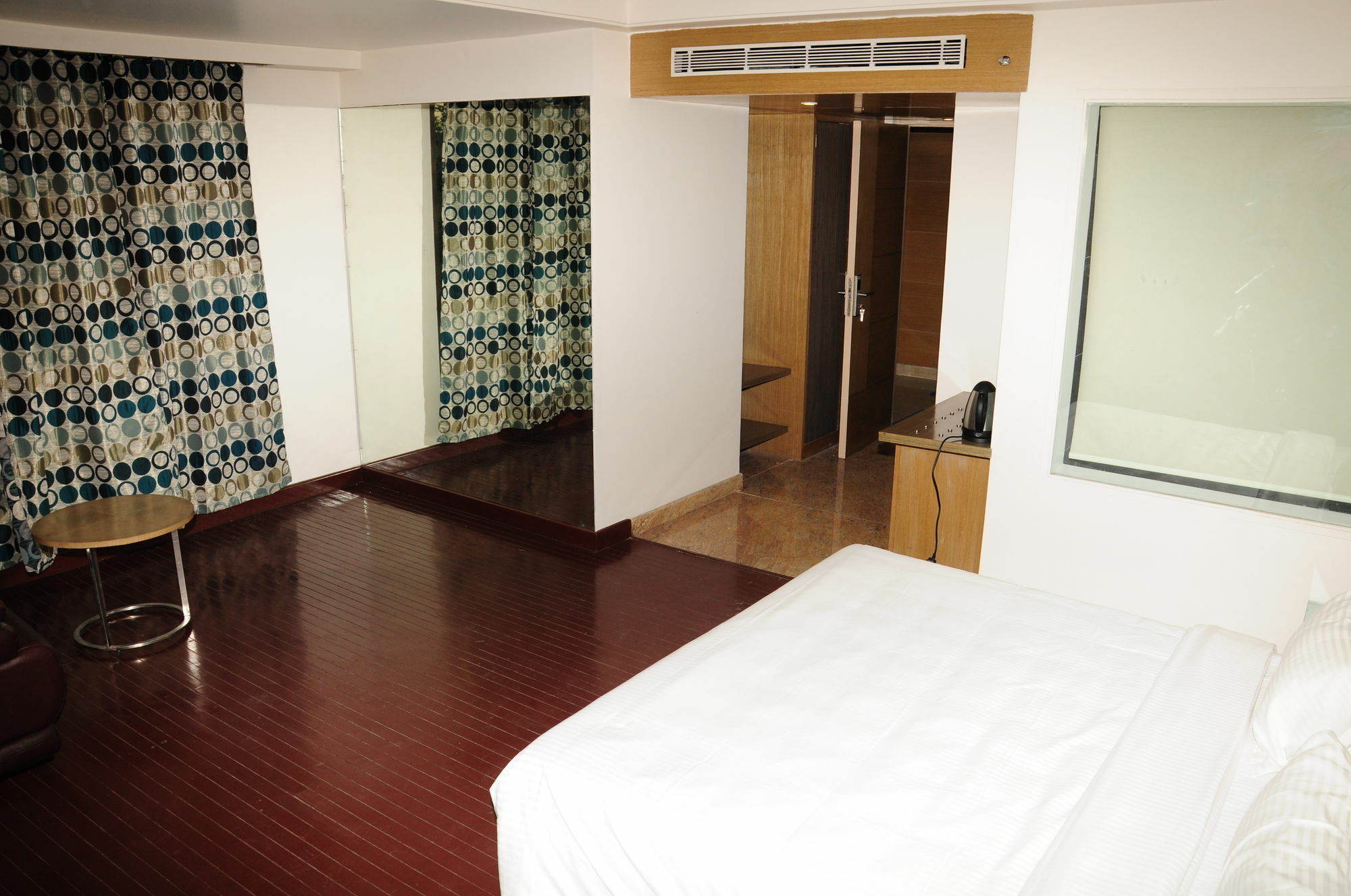 Rosewood International Hotel