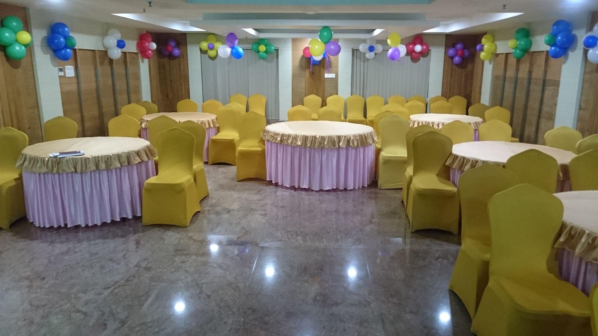 Hotel Rosewood International