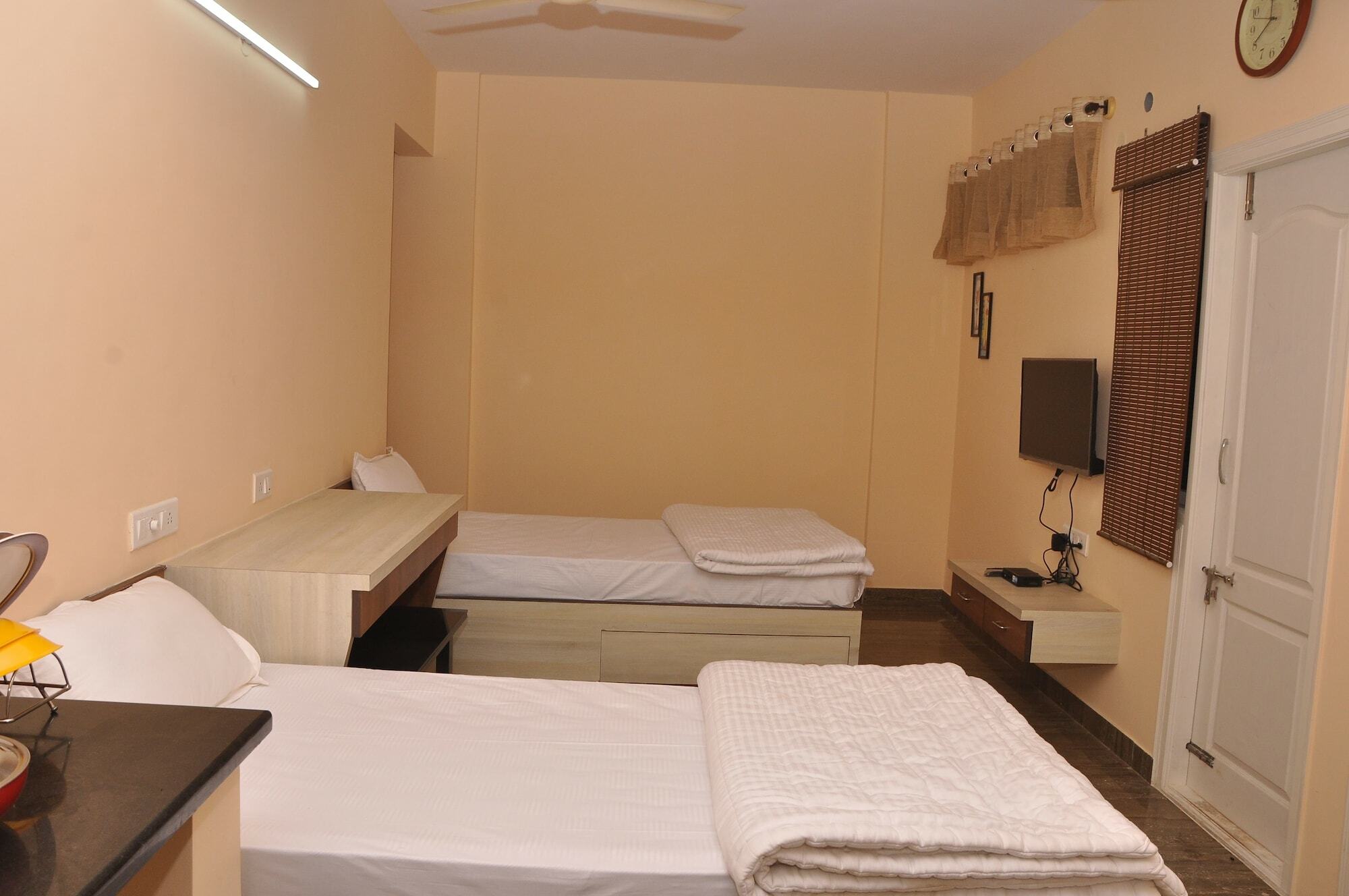 Rainbow Service Hotel Bangalore
