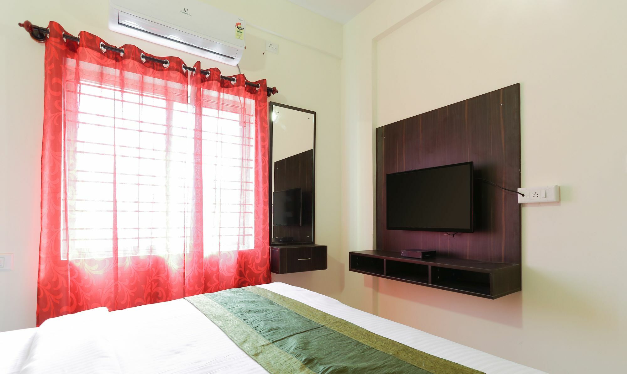 Hotel Oyo 14272 Manyata Palace 3*
