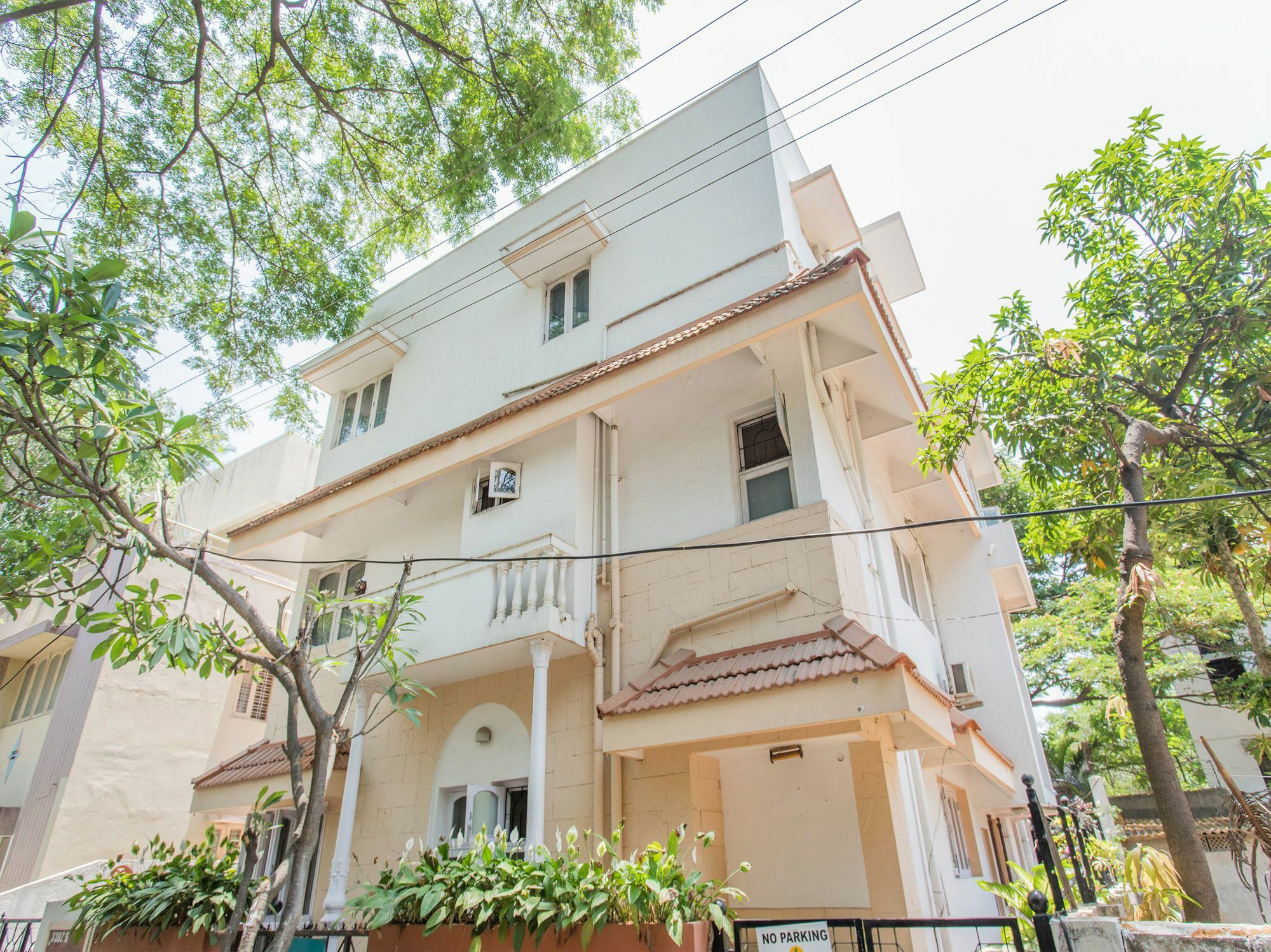 Hotel Oyo 761 Hermitage Bangalore