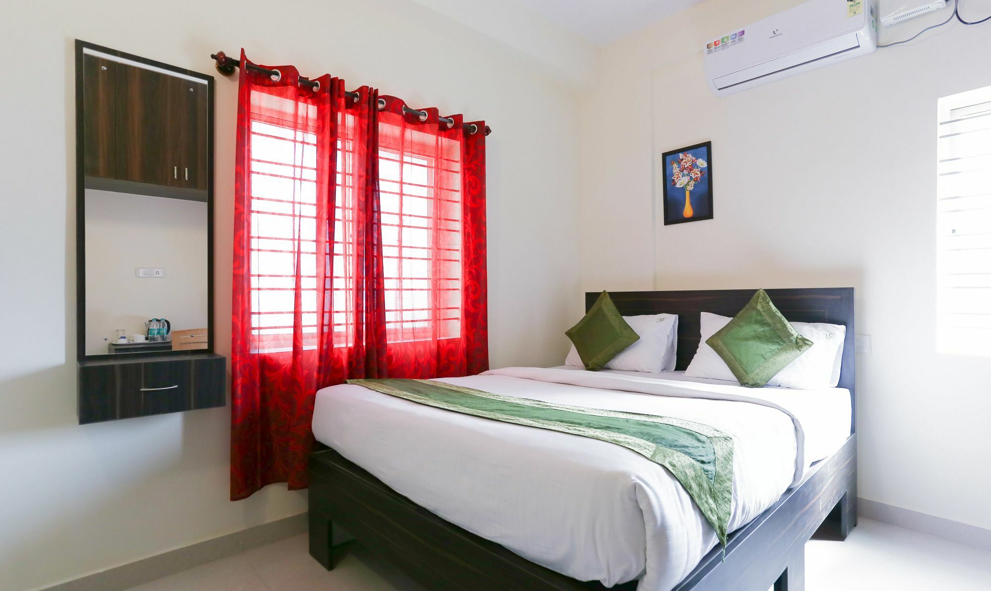 Hotel Oyo 14272 Manyata Palace 3*