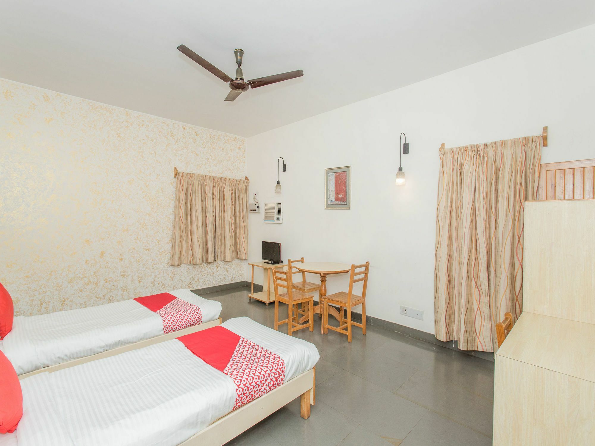 Oyo 761 Hermitage Bangalore
