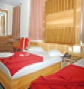 Hotel Ug Royal