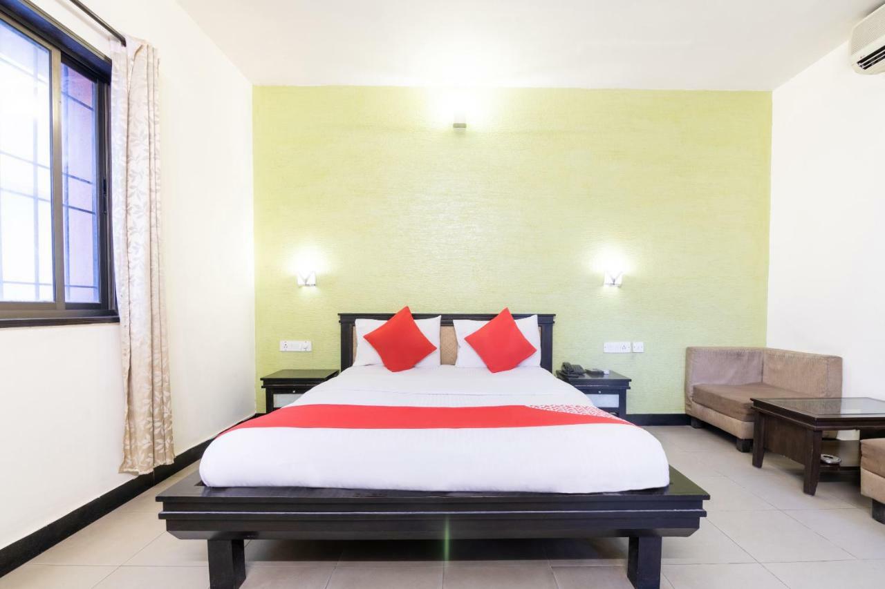 Oyo 345 Red Mount Aquilla Bangalore